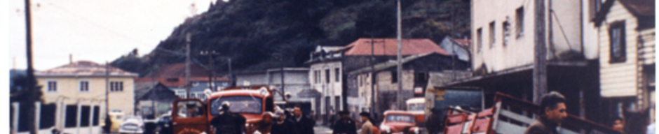 Bomberos de Puerto Montt reparten agua Bomberos de Puerto Montt reparten agua
