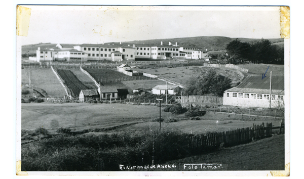 Escuela Normal Rural de Ancud Escuela Normal Rural de Ancud