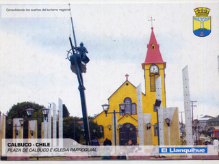 Plaza de armas e iglesia parroquial de Calbuco Plaza de armas e iglesia parroquial de Calbuco