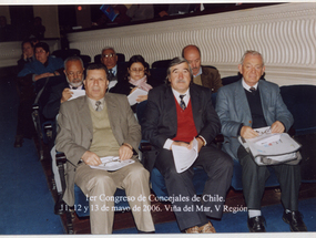 Concejales en auditorio