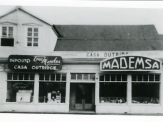 Frontis de la tienda Outridge Frontis de la tienda Outridge