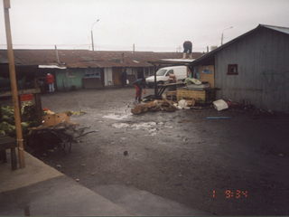 Desalojo de locales de la feria