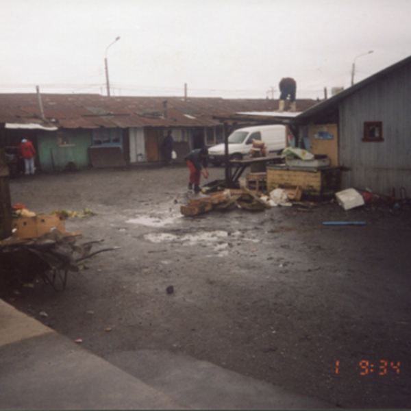 Desalojo de locales de la feria