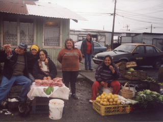 Feriantes del mercado Presidente Ibáñez de Puerto Montt
