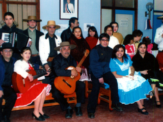 Conjunto folklórico Caicaivilú