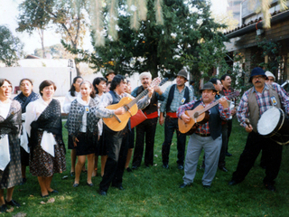 Conjunto folklórico Caicaivilú