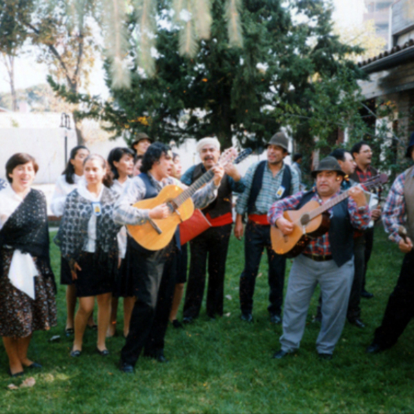 Conjunto folklórico Caicaivilú