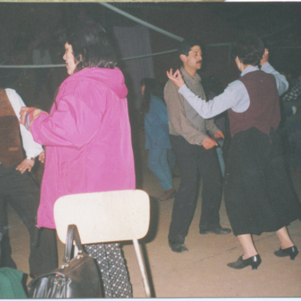 Baile en una peña folklórica