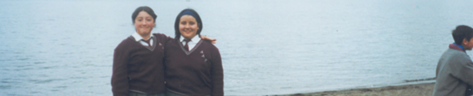 Primas junto al lago Llanquihue