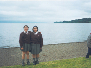 Primas junto al lago Llanquihue