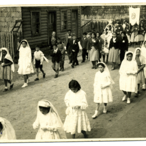 Procesión de primera comunión