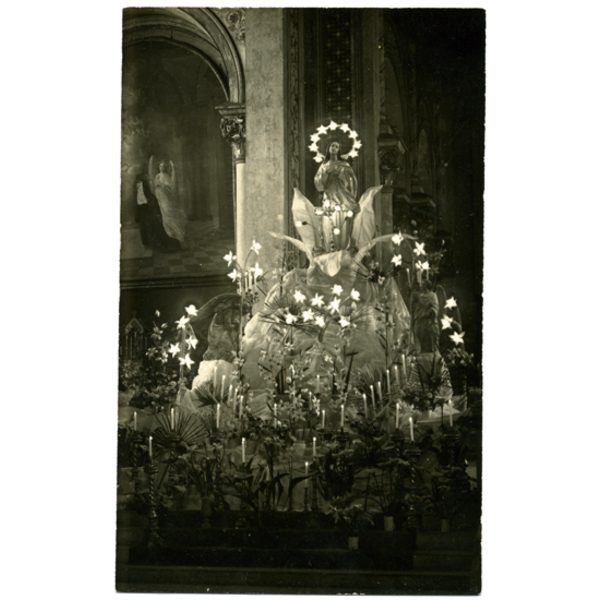 Altar a la virgen María