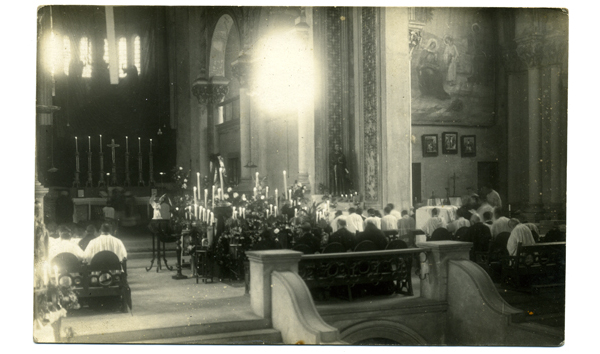 Funeral en la catedral