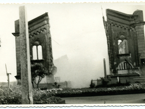 Demolición del frontis de la catedral