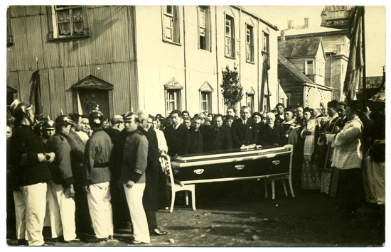 Funeral de obispo