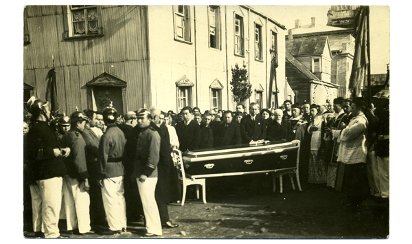 Funeral de obispo