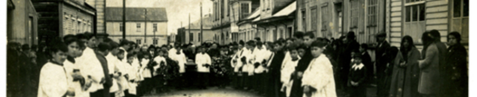 Funeral por las calles de Ancud