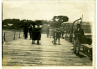 Mujeres en el muelle