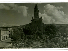 Plaza y catedral de Ancud