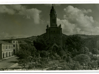 Plaza y catedral de Ancud Plaza y catedral de Ancud