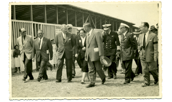 Visita de Carlos Ibáñez del Campo