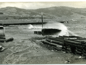 Marejadas en el muelle