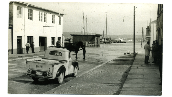 Marejadas en el muelle