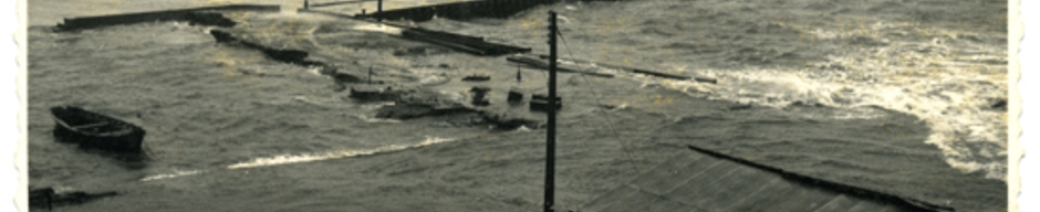 Marejadas en el muelle de carga Marejadas en el muelle de carga