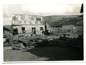 Casa destruida por el terremoto