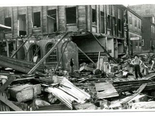Casa destruida por el terremoto Casa destruida por el terremoto