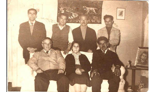 Directiva de la unidad vecinal "Esmeralda Directiva de la unidad vecinal "Esmeralda