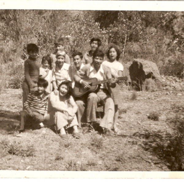 Paseo de un grupo de jóvenes