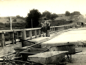 Construcción del puente Carlos Ibáñez del Campo
