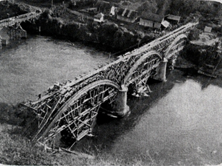 Construcción del puente Carlos Ibáñez del Campo