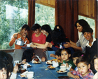 Desayuno en comedor popular