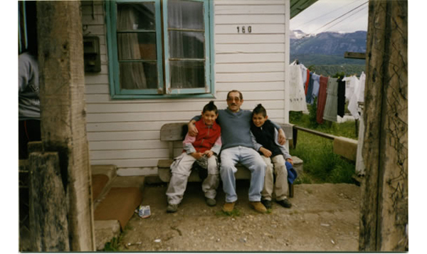 Abuelo y nietos