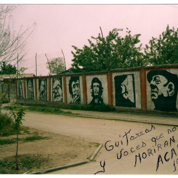  Mural "Guitarras y voces que no morirán"