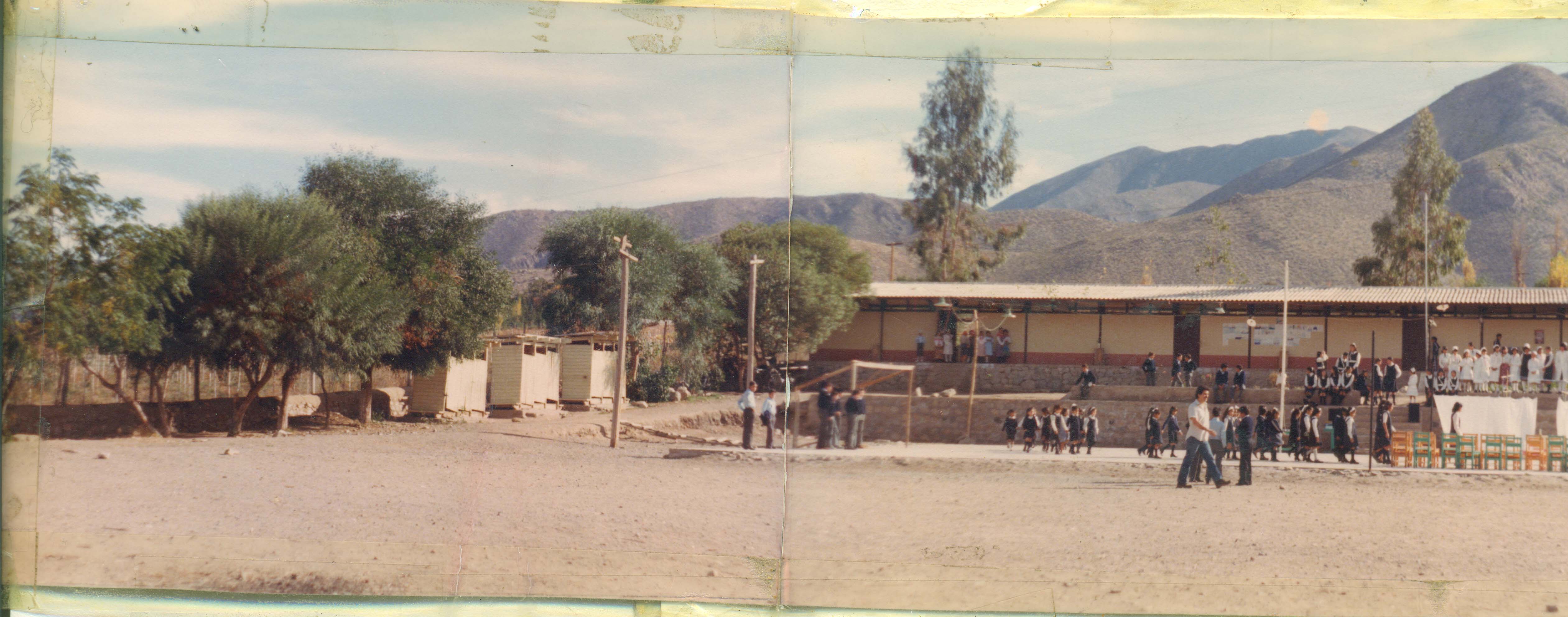 Panorámica de la Escuela Wenceslao Vargas Panorámica de la Escuela Wenceslao Vargas