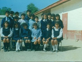 Alumnos de la ex Escuela de Carén