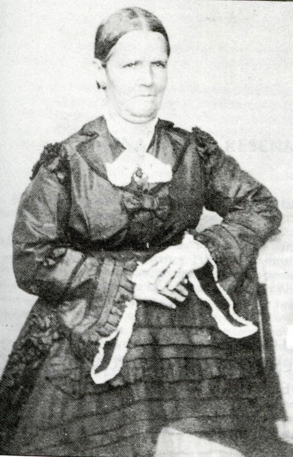Mujer piqueña Mujer piqueña