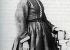 Joven piqueña Joven piqueña