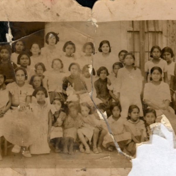 Alumnas de la Escuela Femenina de Pica.