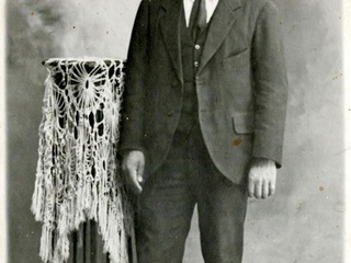 Joven piqueño Joven piqueño