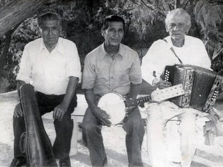 Músicos Músicos