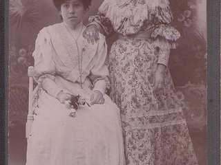 Amigas Amigas