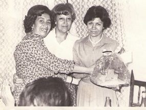 Reunión de amigas Reunión de amigas