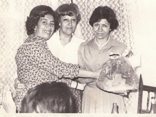 Reunión de amigas Reunión de amigas