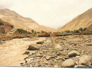Crecimiento del río Camiña Crecimiento del río Camiña