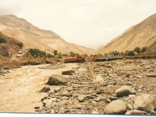Crecimiento del río Camiña Crecimiento del río Camiña