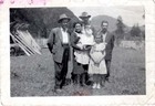Sonia Oporto junto a familiares en Llifen Sonia Oporto junto a familiares en Llifen
